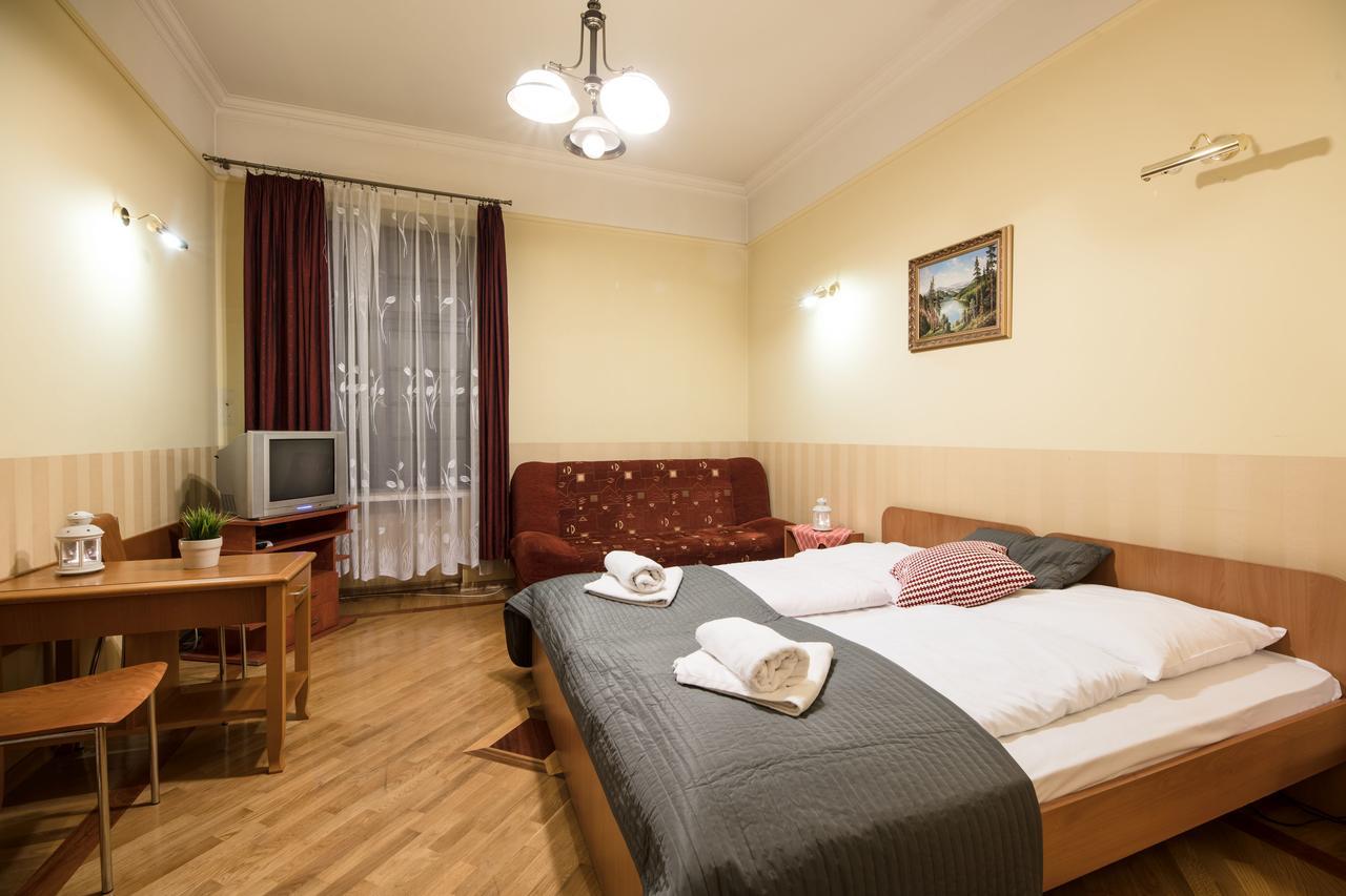 Golden Lion Guest Rooms Szewska 19 Krasków Exteriör bild